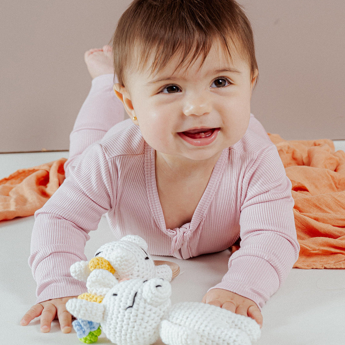 ¿Qué ropa le pongo a mi bebé para su primera salida?