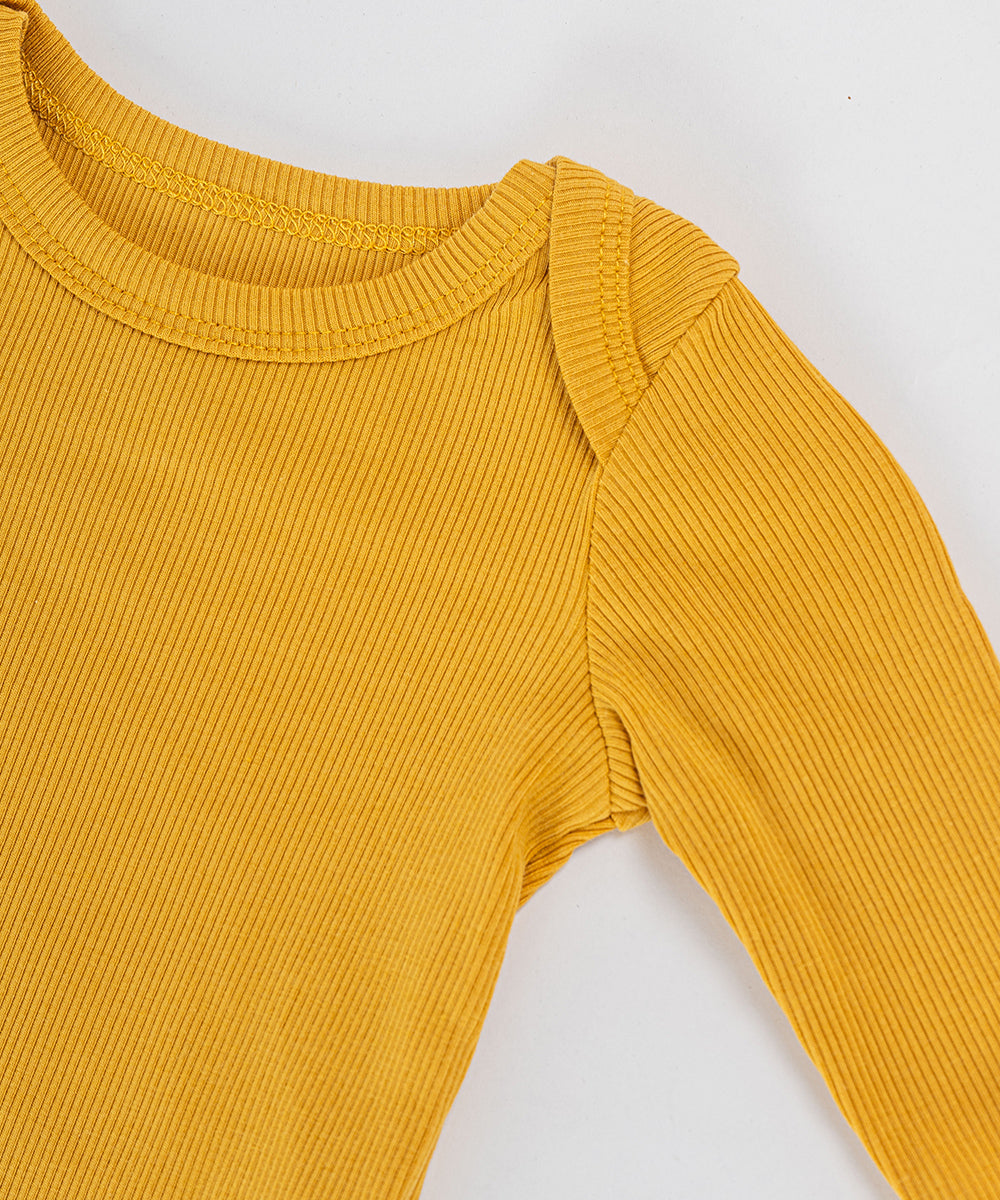 Tot and Posh Mostaza / 0-3M Body de Bambú y algodón Ribbed 250