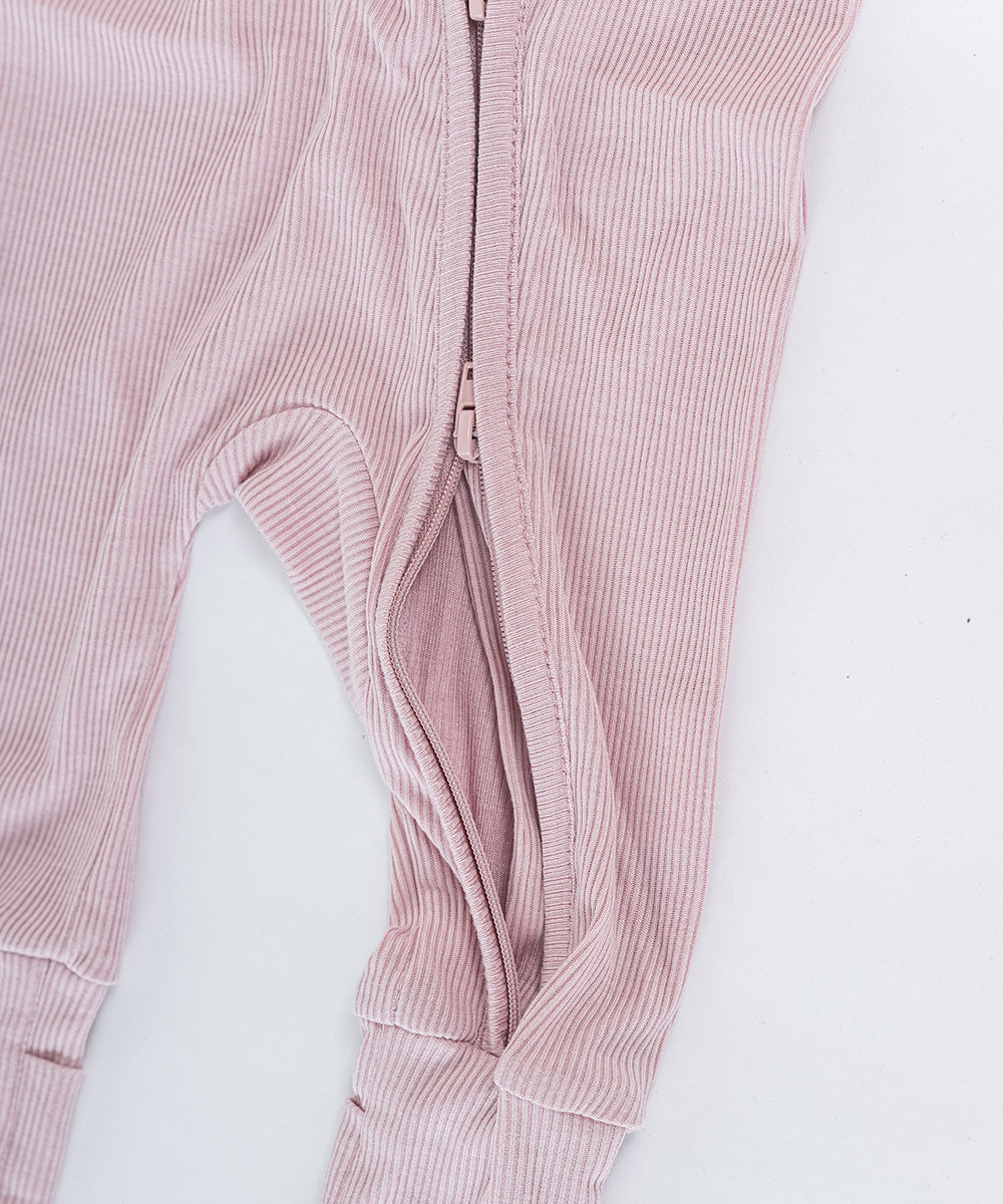 Tot and Posh Romper de Bambú Ribbed.